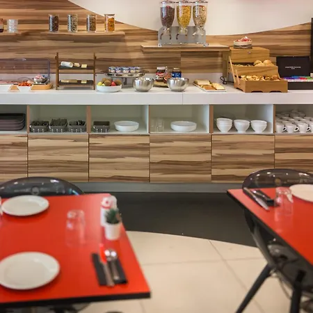 Nemea Appart Hotel Concorde Toulouse Gare Matabiau-3