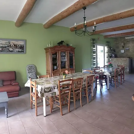 La Sarriette - Chambres d'hôtes et gîte d'étape à Eygalières-2