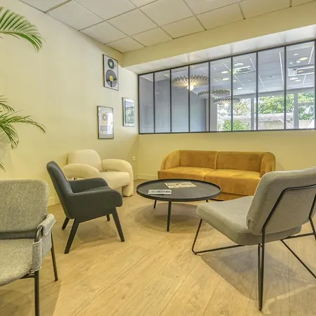 ibis Cholet-3