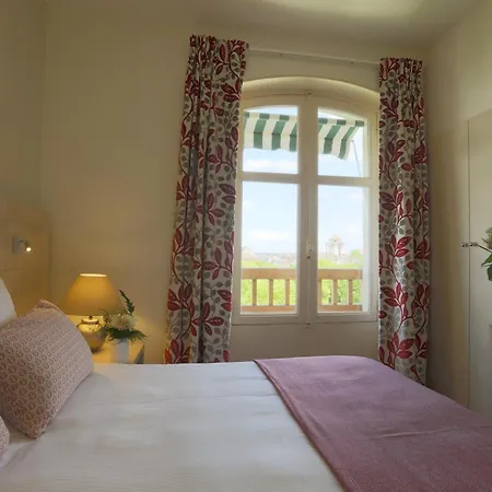 Logis Les Loges Du Parc-3