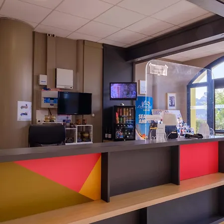 B&B HOTEL Villeneuve Loubet Village-2