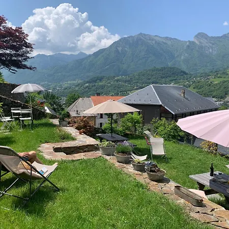 Au Cheval Blanc - appartements et chambres d'hôtes-3