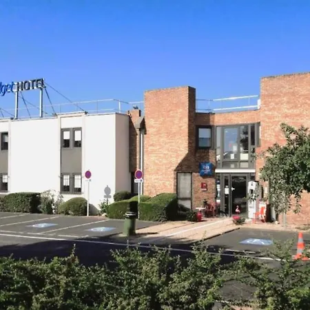 Ibis Budget Clermont Ferrand - Le Brezet - Aeroport-3