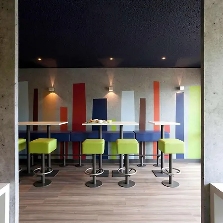 Ibis Budget Tarbes-2