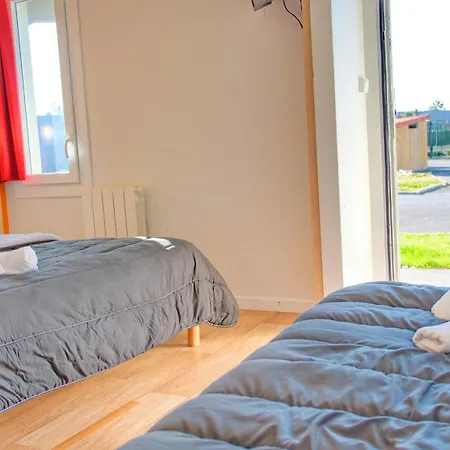 Premiere Classe Fontenay Tresigny-2