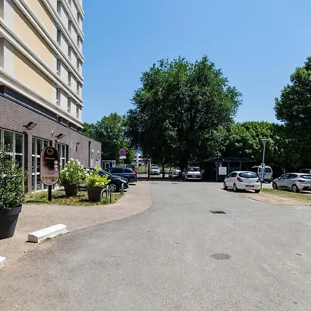 B&B Hotel Grenoble Centre Alpexpo-2