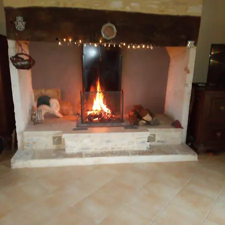 Le Pardes Bnb Jardin Et Piscine-3