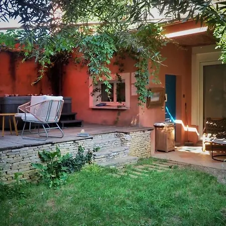 Chambre Condamine Spa-3