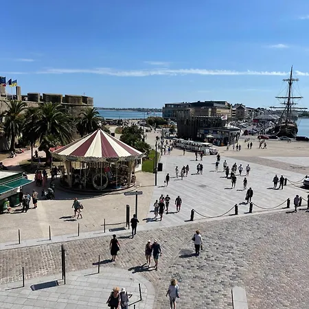 STUDIO 3 Mn de la PLAGE Terrasse Vélos Proche de la ville fortifiée-2