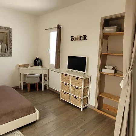 15Min De La Cite De Carcassonne Dans Petit Village, Chambre Au Calme, Petit-Dejeuner Et Jacuzzi En Supplement-3