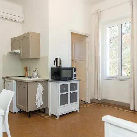 Appartement au Château Maravenne-2