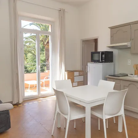 Appartement au Château Maravenne-3