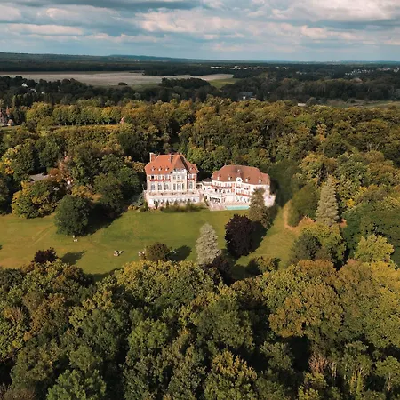 Le Château de la Tour-3