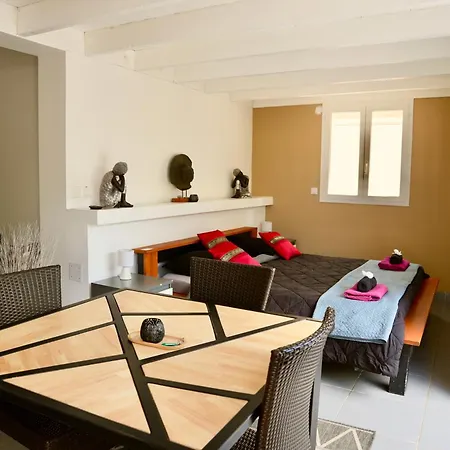 Mas La Farelle Chambre d'hote,Fitness&Salle de jeux Gratuite&SPA en supplément-3