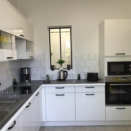 Appartement Le Solea 100m2 climatisé parking proche Sanctuaires-3