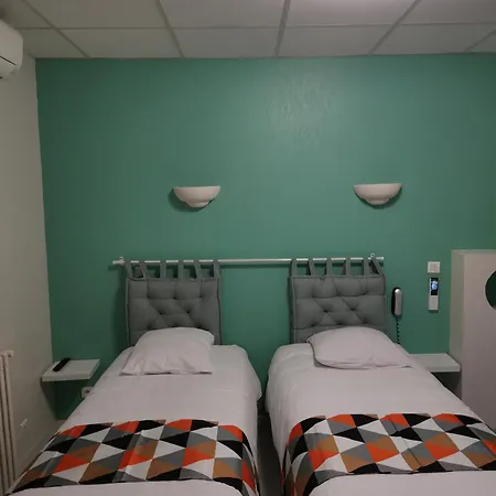 Carry Hotel-2