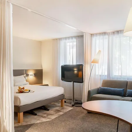 Novotel Suites Cannes Centre-3