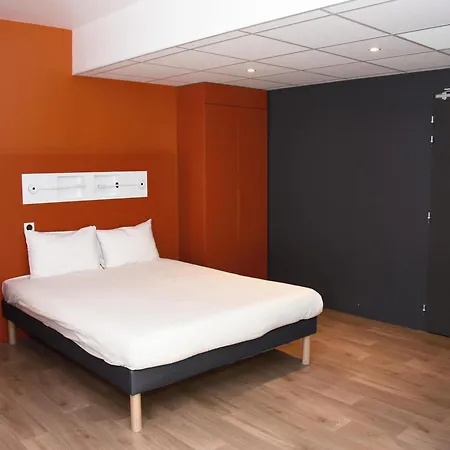 Ibis Budget Langres-3