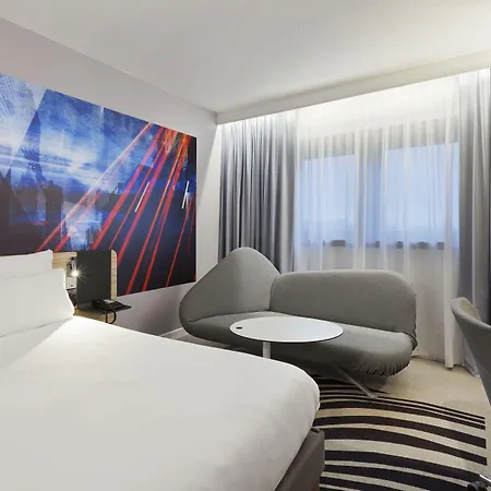 Novotel Tours Centre Gare-3