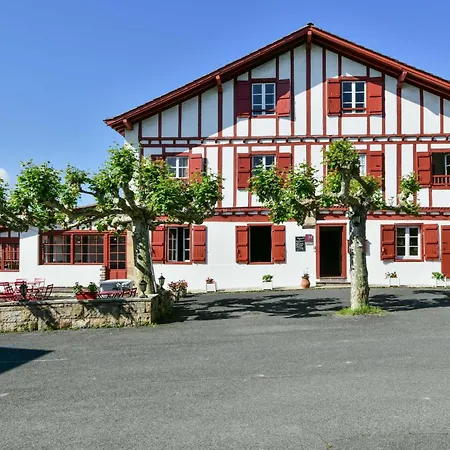 Logis Hôtel Baratxartea-3