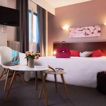 Logis Hotels Grand Hotel d'Orléans-3