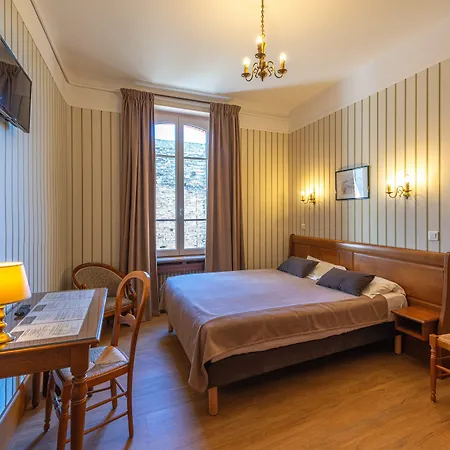 Hotel De La Cloche-3