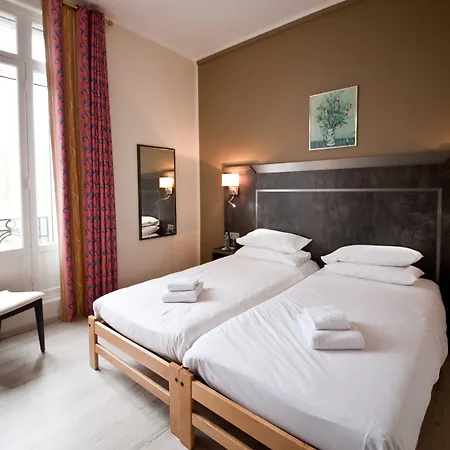 Hotel Moderne-3