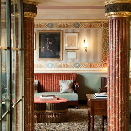 L'Hotel-3