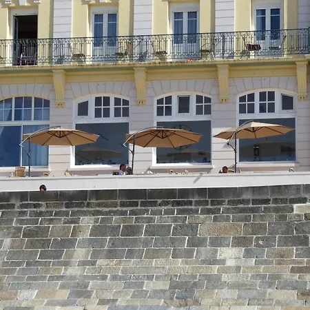Hotel Kyriad Saint Malo Centre Plage-3