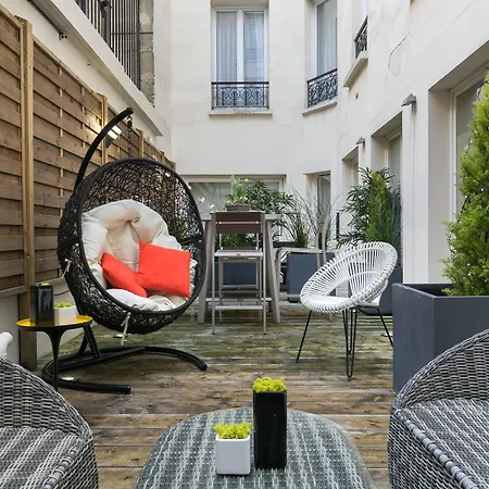 Hotel Magenta 38 By Happyculture-3
