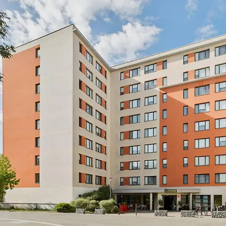 B&B Hotel Velizy Est-2