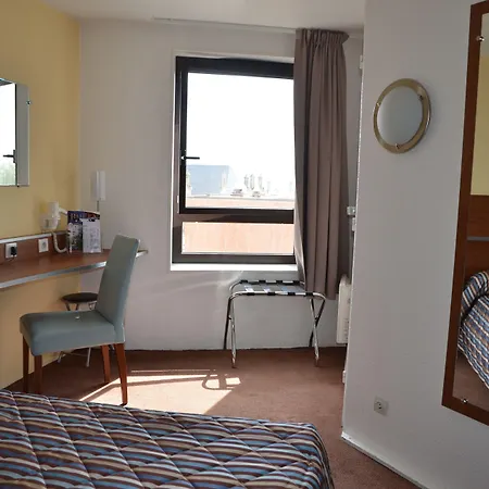 B&B Hotel Rouen Centre-3