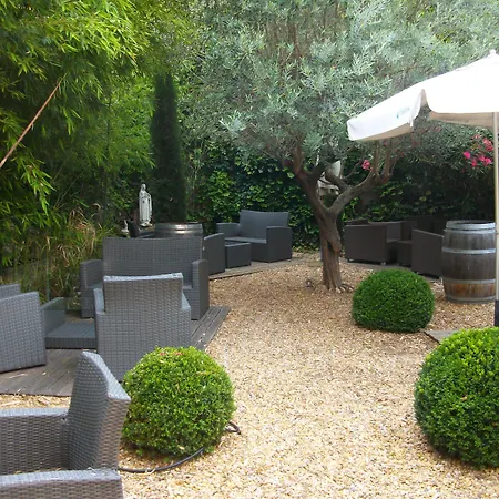Hotel Du Pont Vieux-3