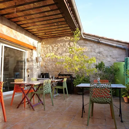 VILLA ARTEMIA Maison vigneronne - chambre d hôtes-B&B-piscine-climatisation-2