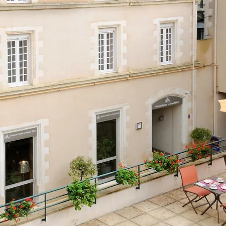 Best Western Poitiers Centre Le Grand Hôtel-3