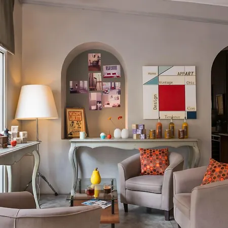 Hotel Edmond Rostand-3