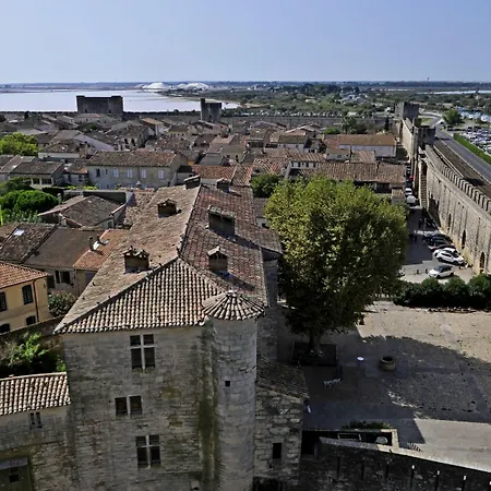 Hotel La Maison Des Croisades - Au Pied Des Remparts-3