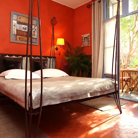 Hotel Des Arceaux-2