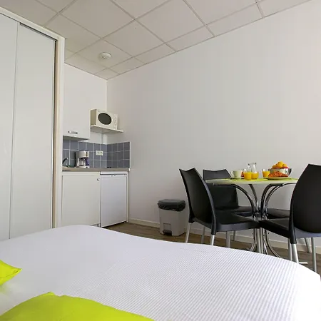 Kosy Appart'Hotels - Le Cours Moreau-3