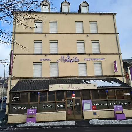 HOSTELLERIE du CANTAL-2