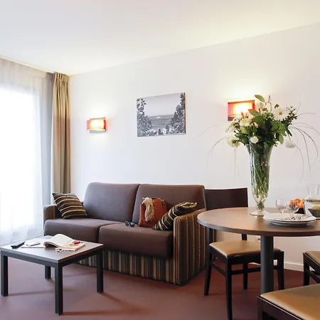 Aparthotel Adagio Access Marseille Saint Charles-3