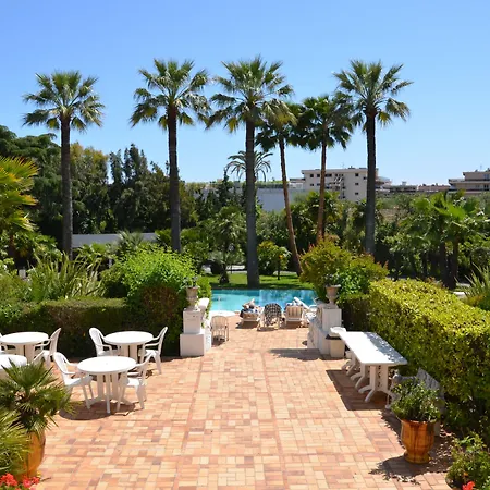 Hotel Des Mimosas-3