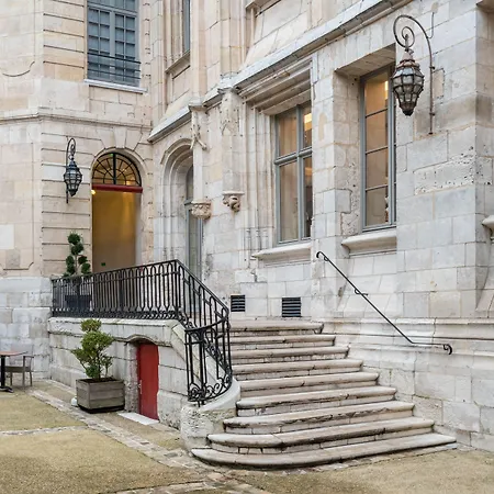 Hotel De Bourgtheroulde, Autograph Collection-2