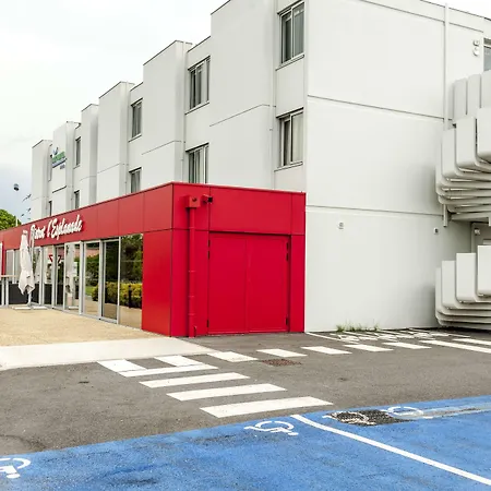 Brit Hotel Toulouse Colomiers – L’Esplanade-2