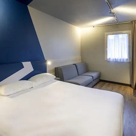 Ibis Budget Millau Viaduc-2