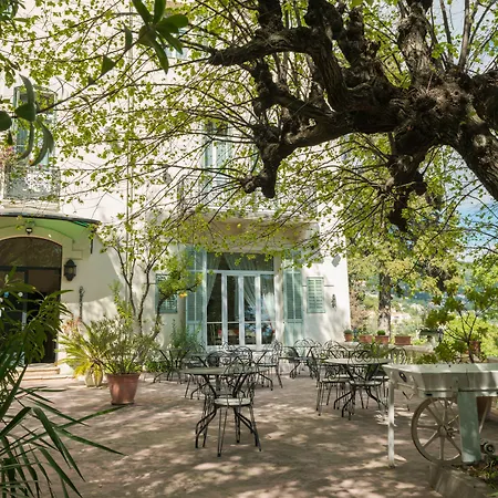 Logis Hôtel La Bellaudière-2