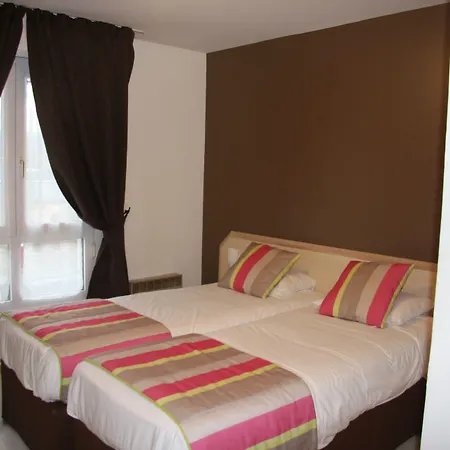 Brit Hotel Cherbourg-2