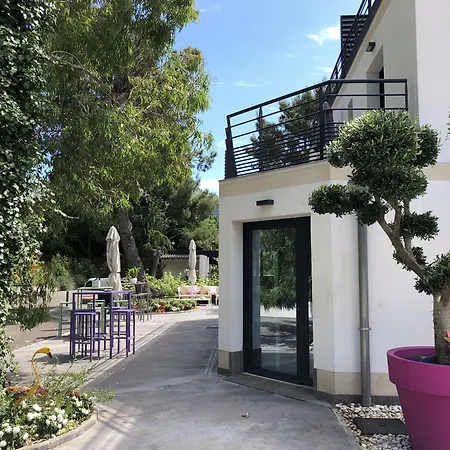 Appart'Hotel La Girafe-2