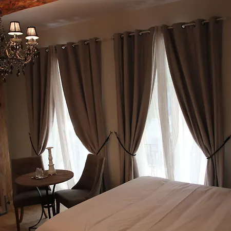 Maison D'Hotes Les Varietes-2