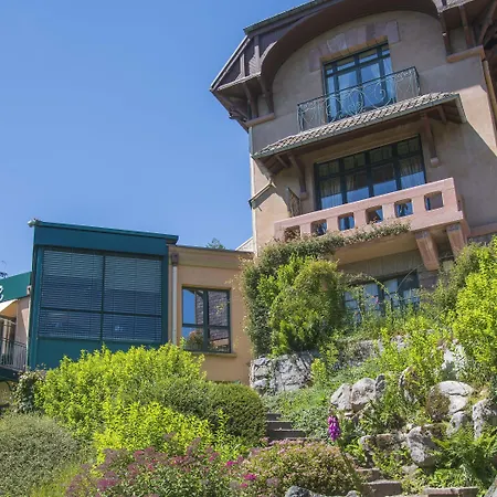Le Manoir Au Lac-3